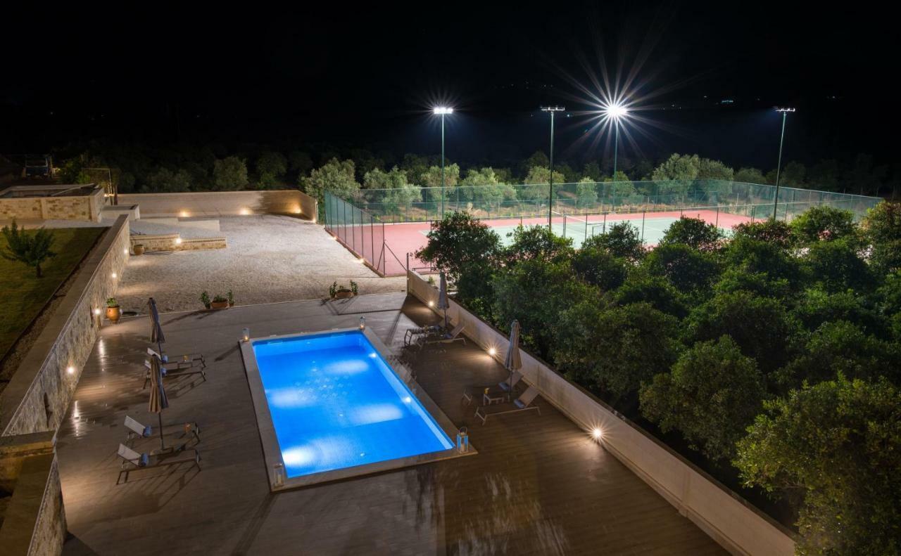 Queen Electra With Pool And Tennis Court Alikianos Exterior photo